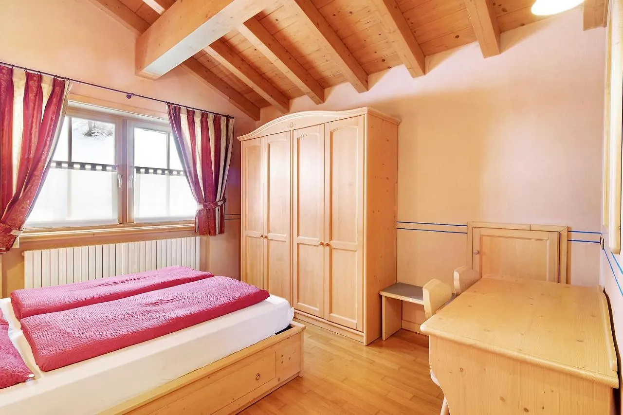 Chalet Betty Appartamento Larasc Livigno 0*,  Italien