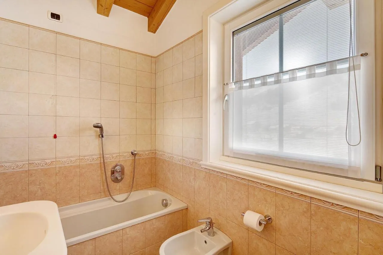 Chalet Betty Appartamento Larasc Livigno 0*,